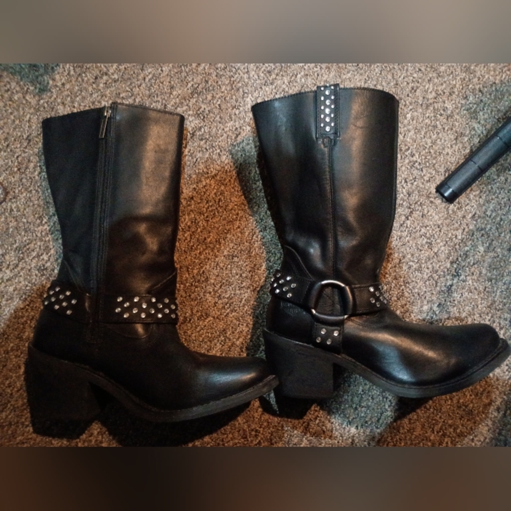 Sexy Harley-Davidson Boots - Picture 4 of 5